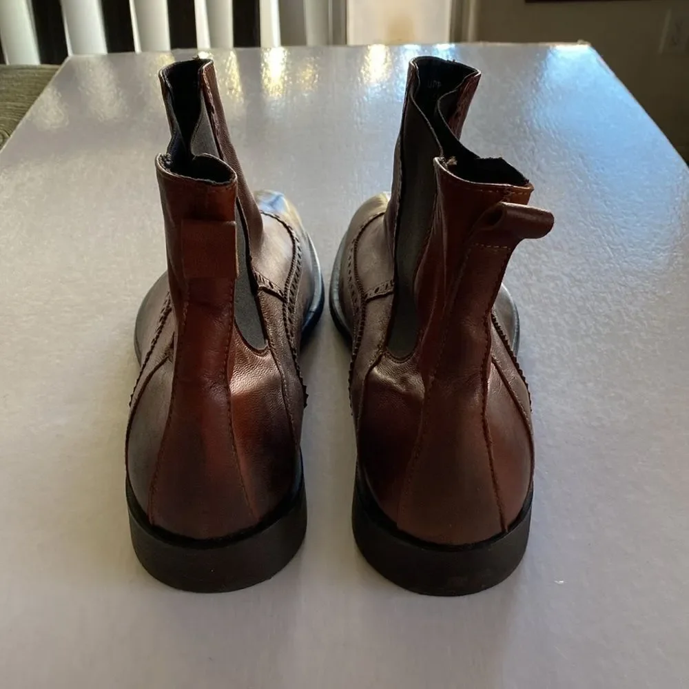 RSVP Collection Men’s Chelsea Wingtip Boots Size 10US. Made in Italy.